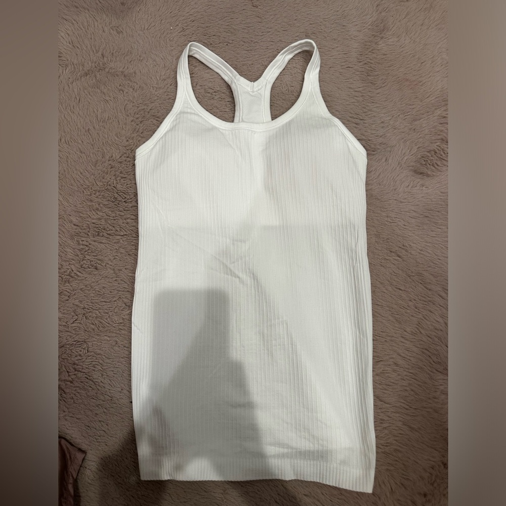 Lululemon ebb to street tank